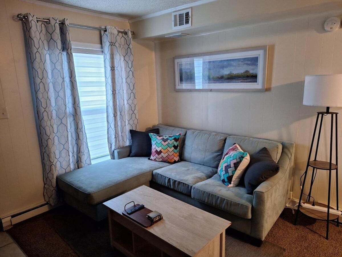 Apartment 1, Sleep 4, Walk To Attractions In Uptown Charlotte